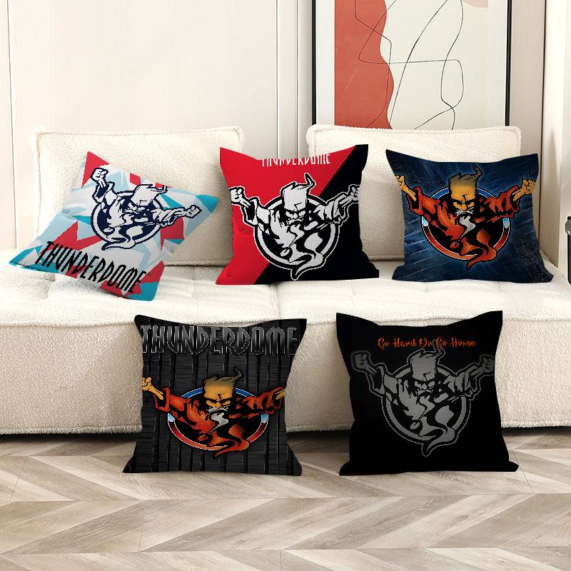 T-Thunderdomes Logo Lucky Drag - Home Textiles Logo recension och pris