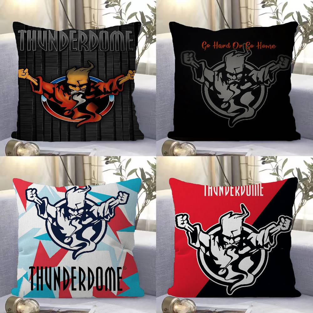 T-Thunderdomes Logo Lucky Drag - Home Textiles Logo recension och pris